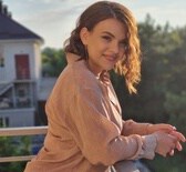 Полина Чорненькая - руководитель по маркетингу.